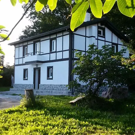 Сasa de vacaciones Lavin Etxea
