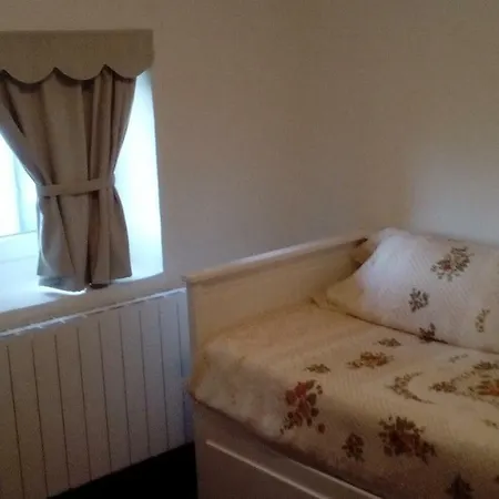 Holiday home Lavin Etxea *